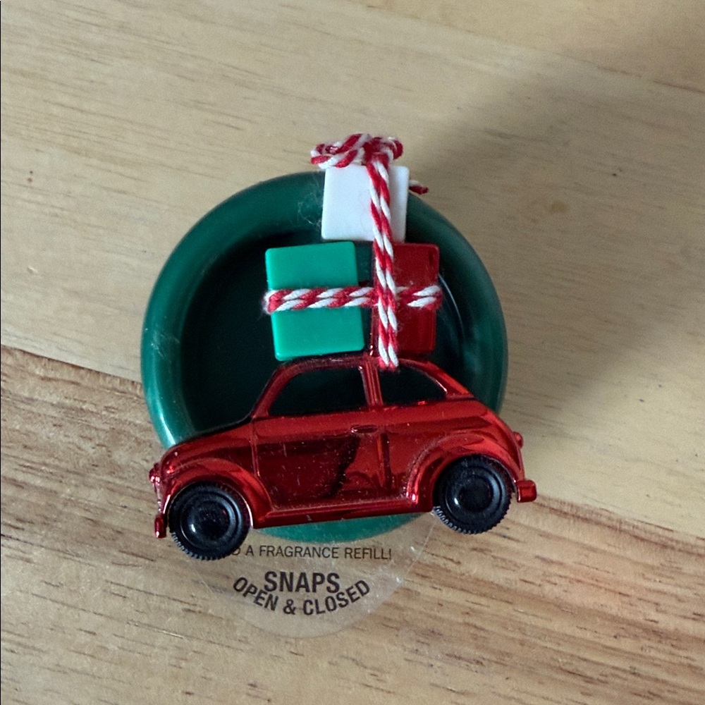 Bath & Body Works Car Fragrance Visor Clip - Christmas